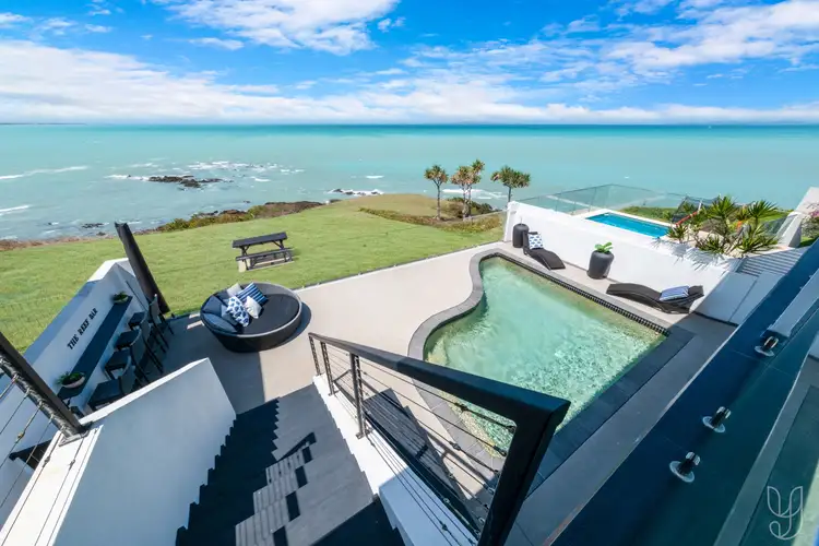 5 Ocean Parade, Cooee Bay QLD 4703
