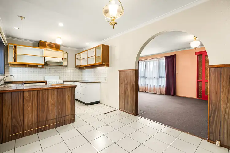 Fifth view of Homely house listing, 2 Aten Place, Tullamarine VIC 3043