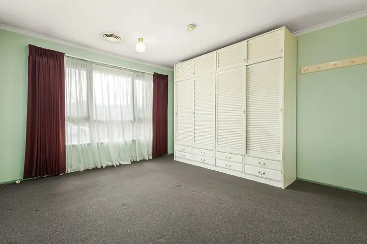 Sixth view of Homely house listing, 2 Aten Place, Tullamarine VIC 3043