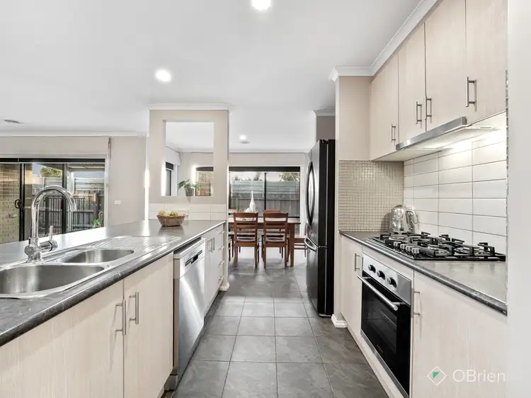 Third view of Homely house listing, 2 Venezia Way, Skye VIC 3977