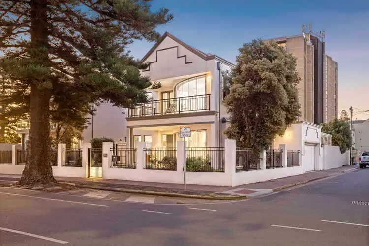1A Pier Street, Glenelg SA 5045