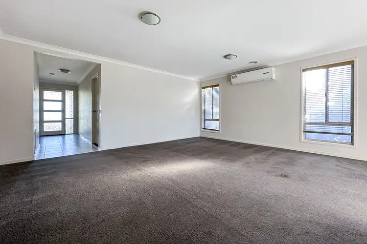 Second view of Homely house listing, 14 Folkstone Court, Drouin VIC 3818