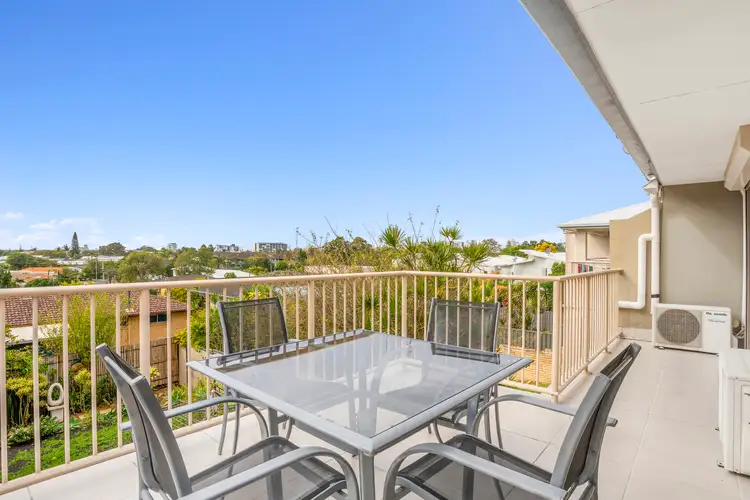 2/15 Ashbourne Terrace, Biggera Waters QLD 4216
