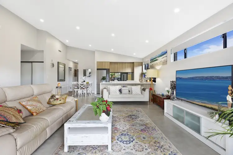 Second view of Homely villa listing, 1/32 King Street, Umina Beach NSW 2257