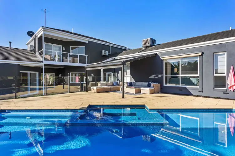 11 Brad Drive, Mount Martha VIC 3934