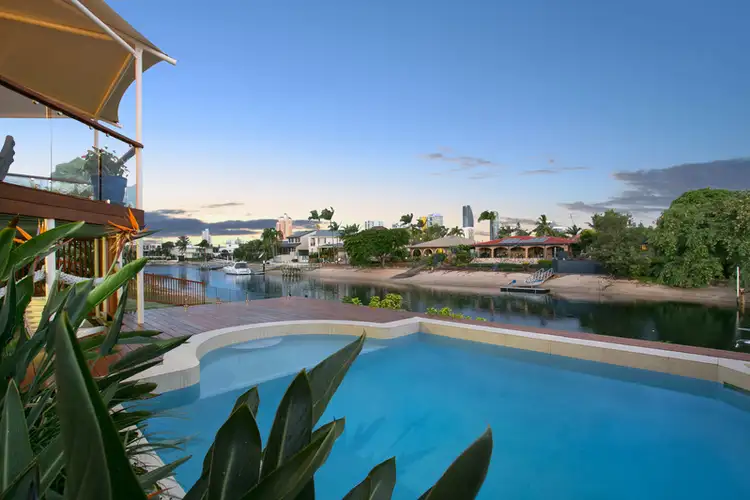 22 Andrea Avenue, Broadbeach Waters QLD 4218