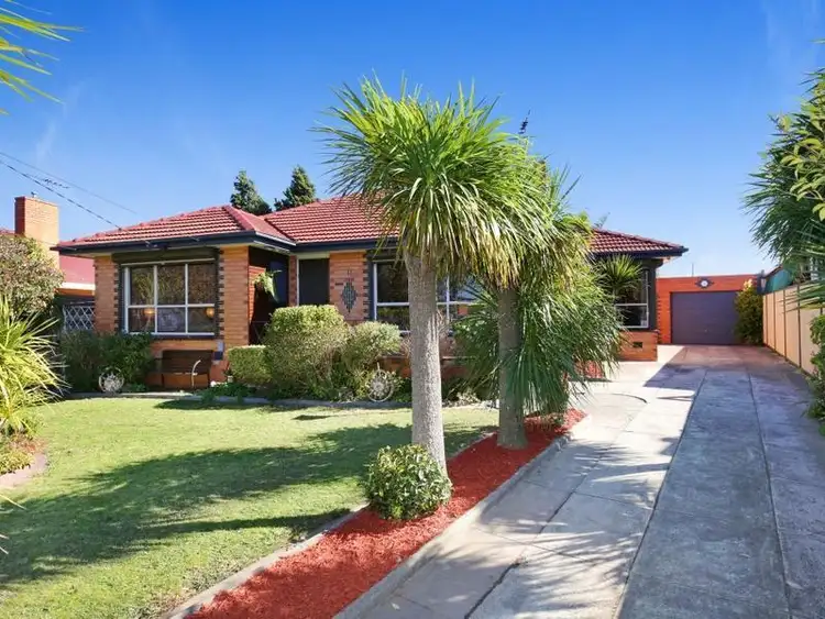 18 Elizabeth Court, Reservoir VIC 3073