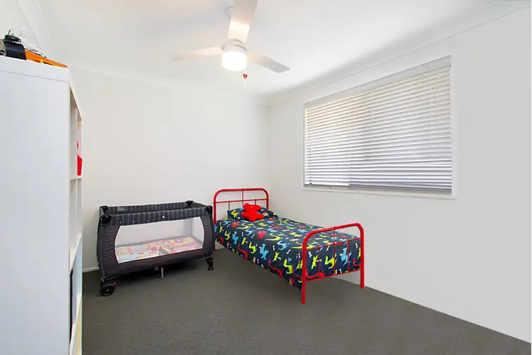 Sixth view of Homely semi-detached listing, 1/33 Mountain View Avenue, Miami QLD 4220
