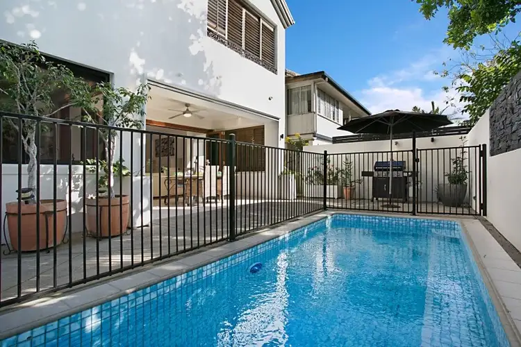 Fifth view of Homely villa listing, 1/41 Seagull Avenue, Mermaid Beach QLD 4218