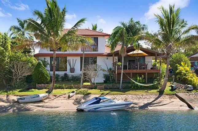 Second view of Homely house listing, 5 La France Court, Mermaid Waters QLD 4218