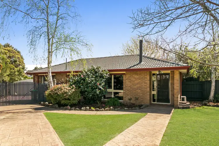 2 Pembroke Drive, Somerville VIC 3912