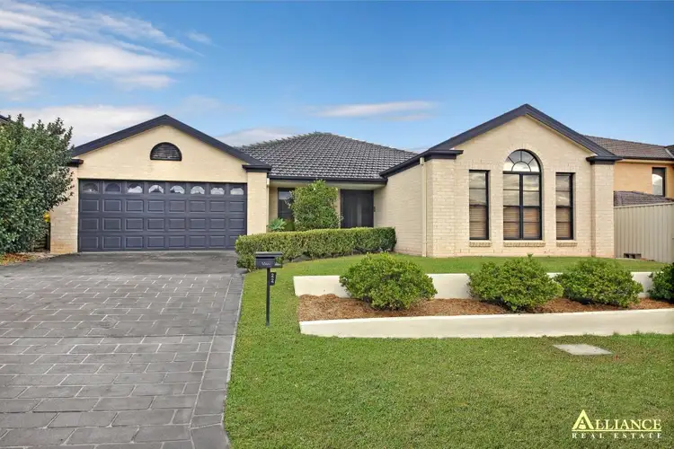 22 Hovea Court, Voyager Point NSW 2172