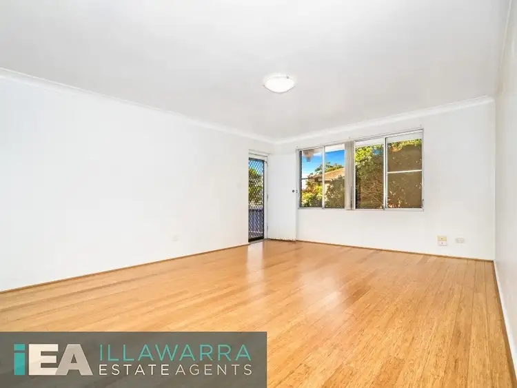 Second view of Homely unit listing, 3/8 Peterborough Avenue, Lake Illawarra NSW 2528