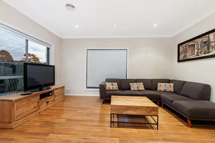 Sixth view of Homely townhouse listing, 2/12 Kate Street, St Albans VIC 3021