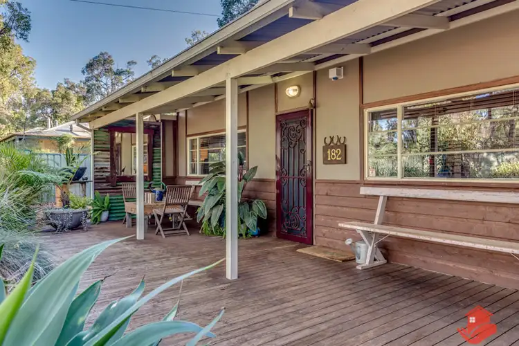 182 Peet Road, Roleystone WA 6111