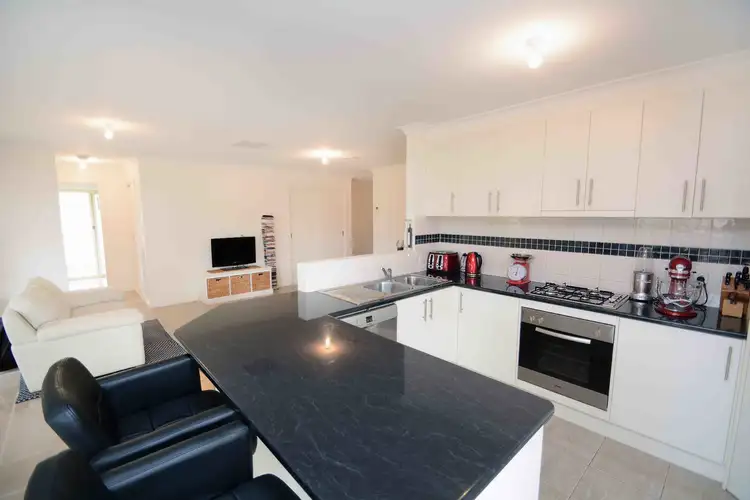 Third view of Homely house listing, 6 Felix Court, Mildura VIC 3500