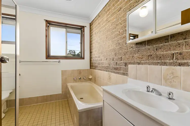 Sixth view of Homely unit listing, 2/11 Montague Street, Fairy Meadow NSW 2519