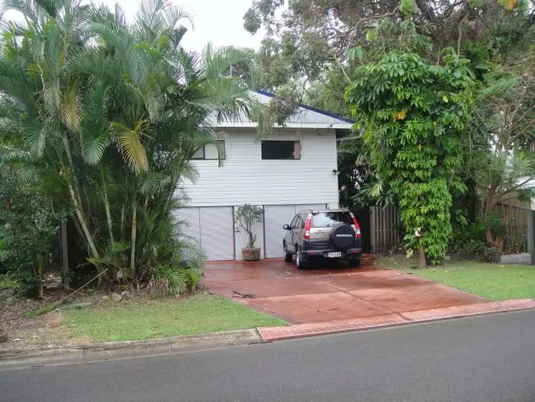 4 Laburnum Court, Noosaville QLD 4566