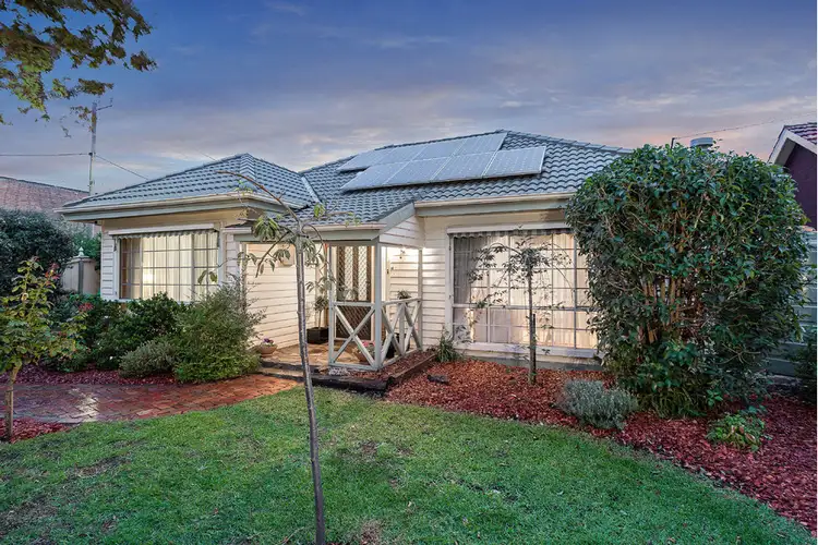 25 Dunedin Street, Maidstone VIC 3012