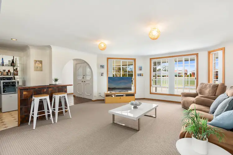 Second view of Homely house listing, 2 Ritchie Crescent, Horsley NSW 2530