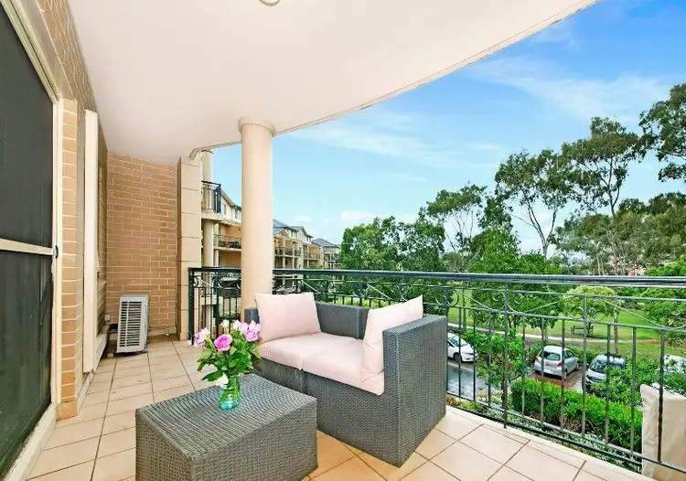 4/3 Bradley Place, Liberty Grove NSW 2138