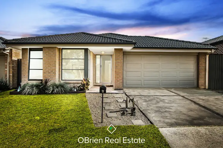 9 Sienna Way, Pakenham VIC 3810