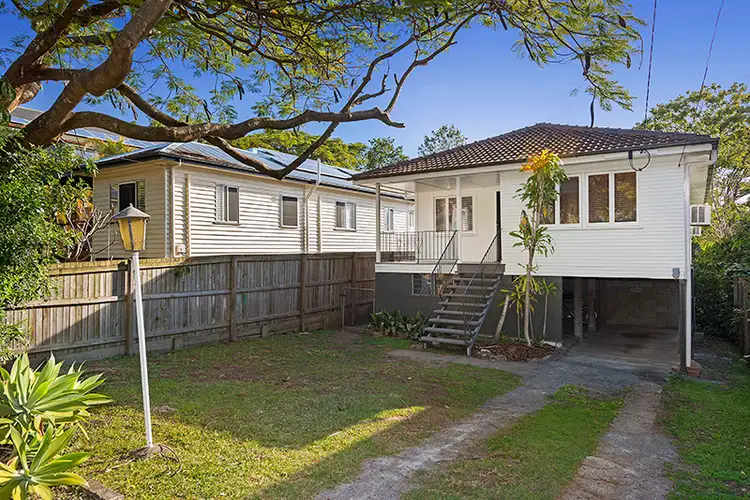 81 Lilly Street, Sherwood QLD 4075