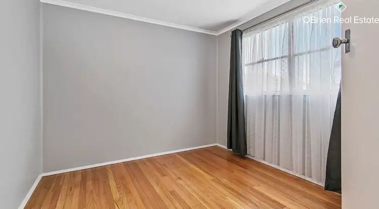 Fifth view of Homely house listing, 2 Hoop Court, Frankston North VIC 3200