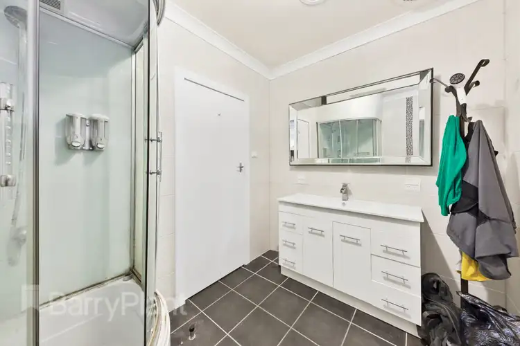 Sixth view of Homely house listing, 5 Hibiscus Avenue, St Albans VIC 3021