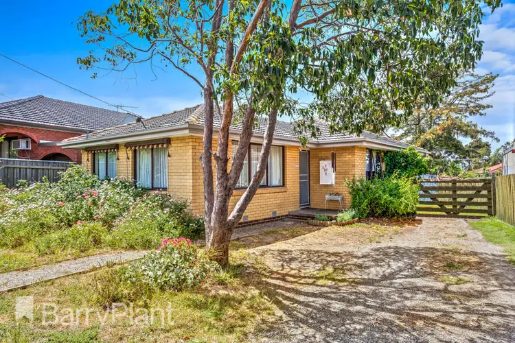 10 Eddie Street, St Albans VIC 3021
