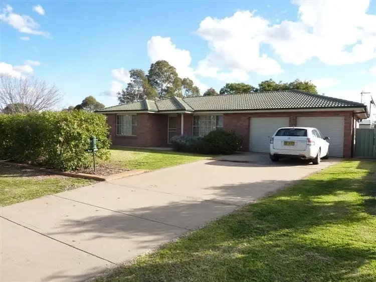 2 Murray Avenue, Dubbo NSW 2830