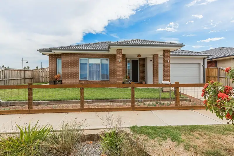 Main view of Homely house listing, 17 Eaglehawk Boulevard, Eynesbury VIC 3338