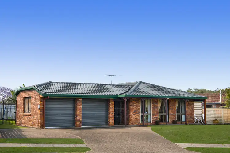12 Wyncroft Street, Holland Park QLD 4121