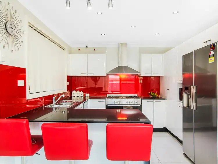 14 Kobe Street, Ropes Crossing NSW 2760