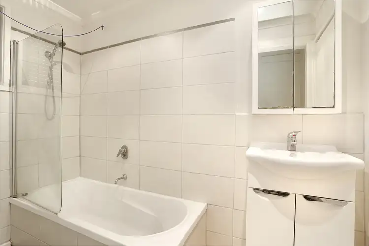 Fifth view of Homely unit listing, 2/4 Douglas Street, Pascoe Vale VIC 3044