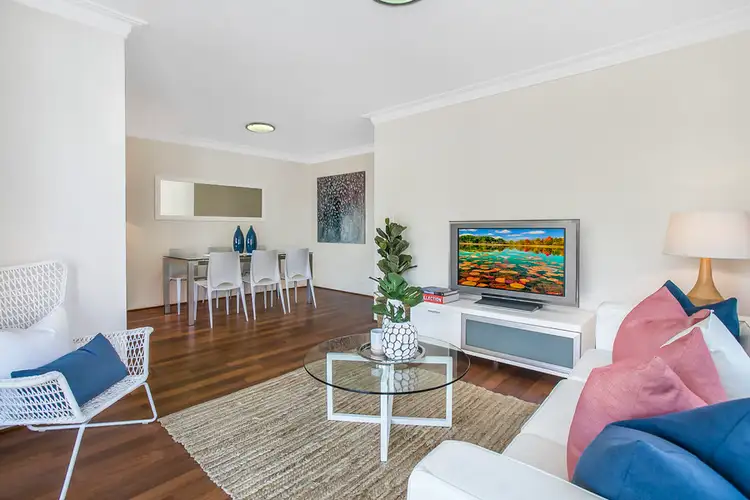 Main view of Homely unit listing, 2/11-13 Hendy Avenue, Coogee NSW 2034