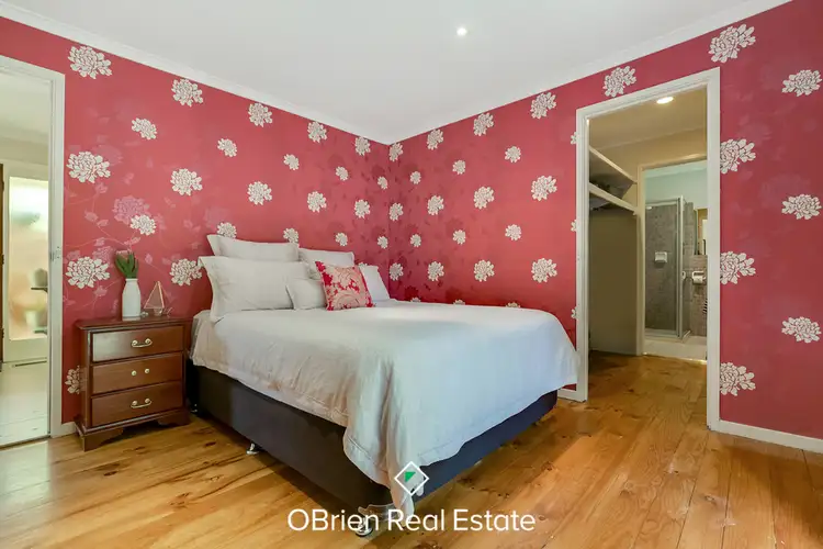 Fifth view of Homely house listing, 7 Ellesmere Court, Frankston VIC 3199