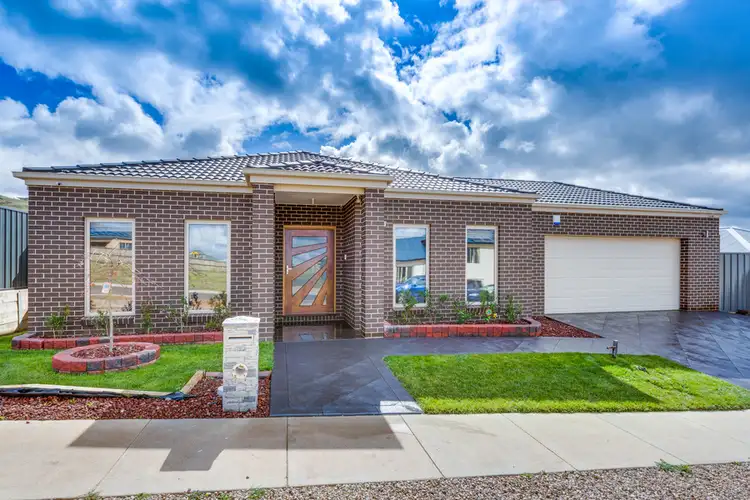 20 Currington Crescent, Bacchus Marsh VIC 3340