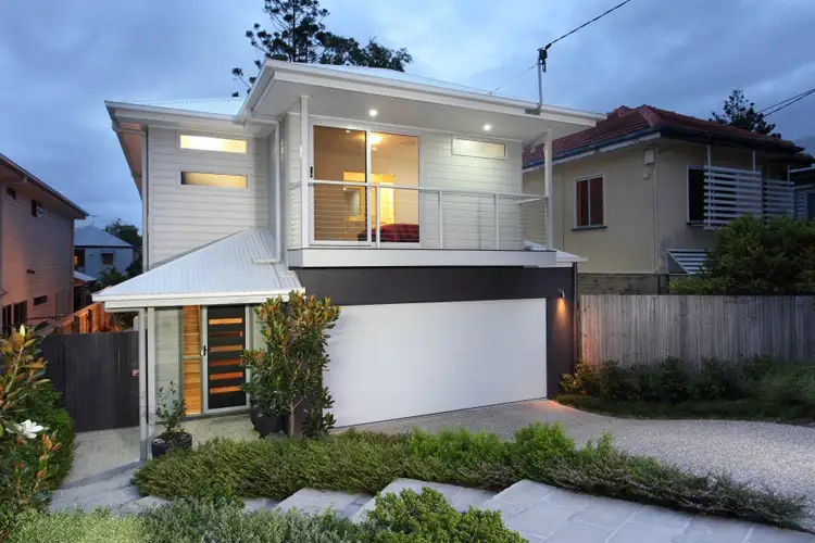 33 Long Street, Camp Hill QLD 4152