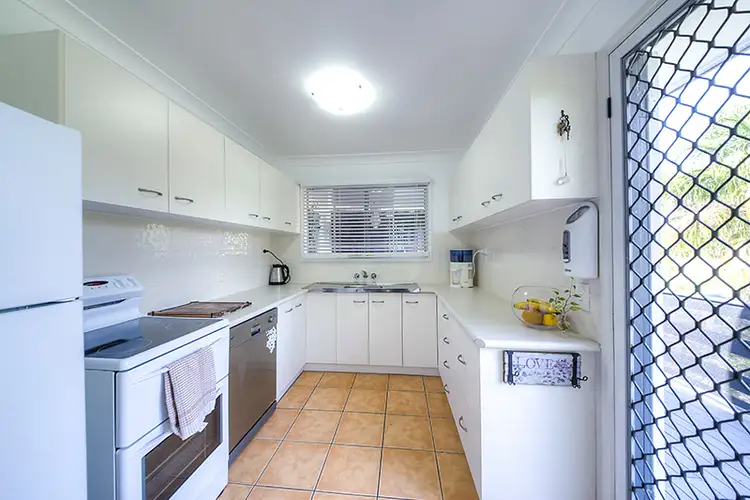 Seventh view of Homely house listing, 10 Seahorse Crescent, Lammermoor QLD 4703