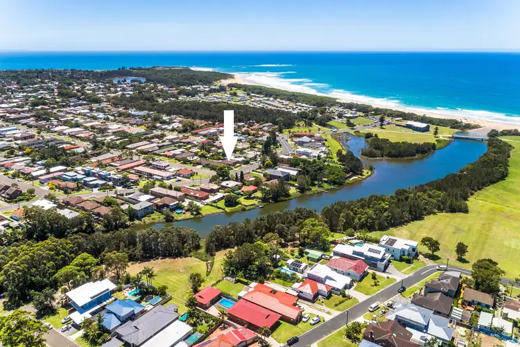 24 Lake Parade, East Corrimal NSW 2518