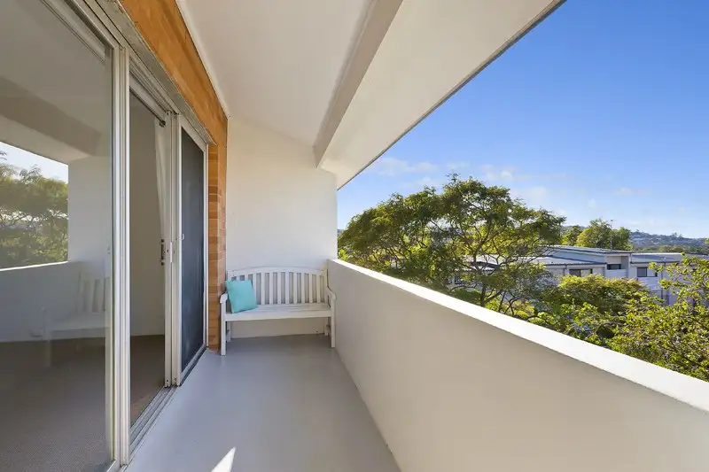 Main view of Homely unit listing, 11/2 Holborn Avenue, Dee Why NSW 2099