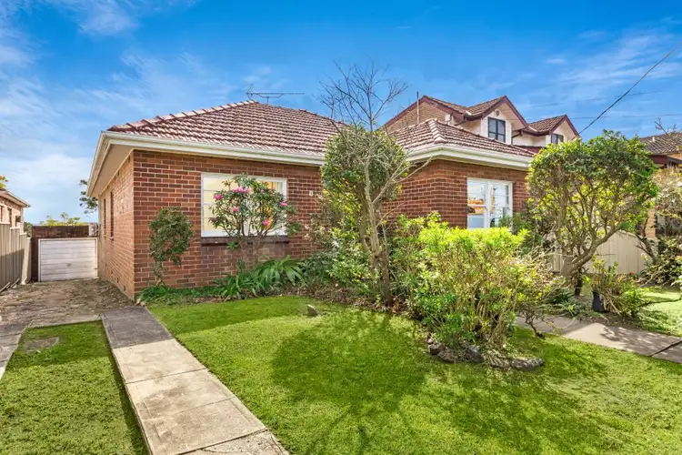 8 Wentworth Avenue, Blakehurst NSW 2221