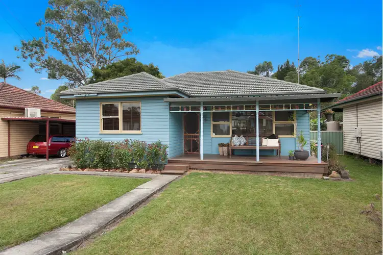 17 Cambridge Road, Dapto NSW 2530
