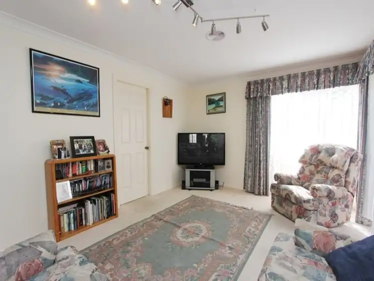 Third view of Homely house listing, 10 Paton Place, Goulburn NSW 2580
