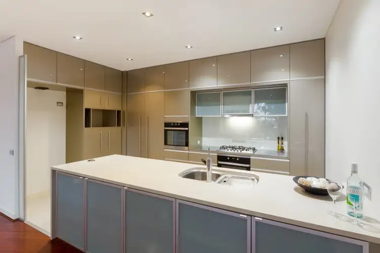 Sixth view of Homely apartment listing, 2/205 Coronation Drive, Milton QLD 4064