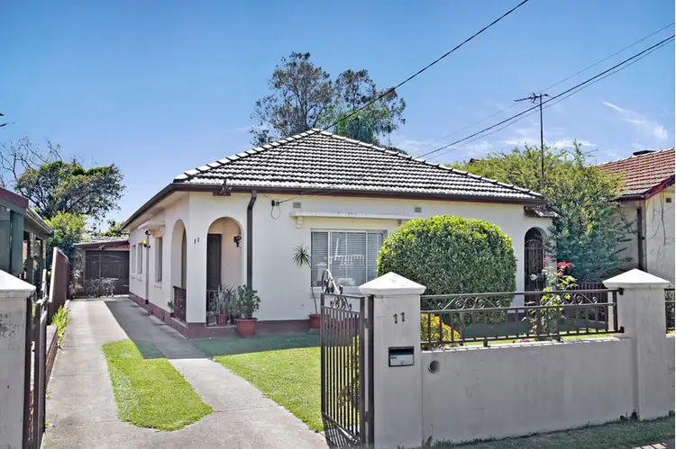 11 Boronia Street, Belfield NSW 2191