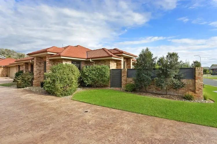 Second view of Homely townhouse listing, 4/21 Peards Drive, East Albury NSW 2640