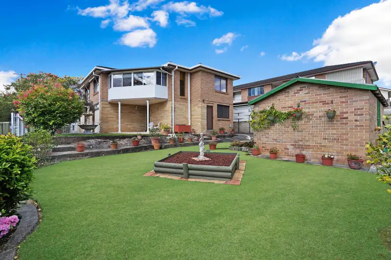 Main view of Homely townhouse listing, 2/30 Melbourne Street, East Gosford NSW 2250