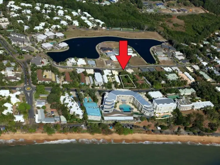 81 Moore Street, Trinity Beach QLD 4879